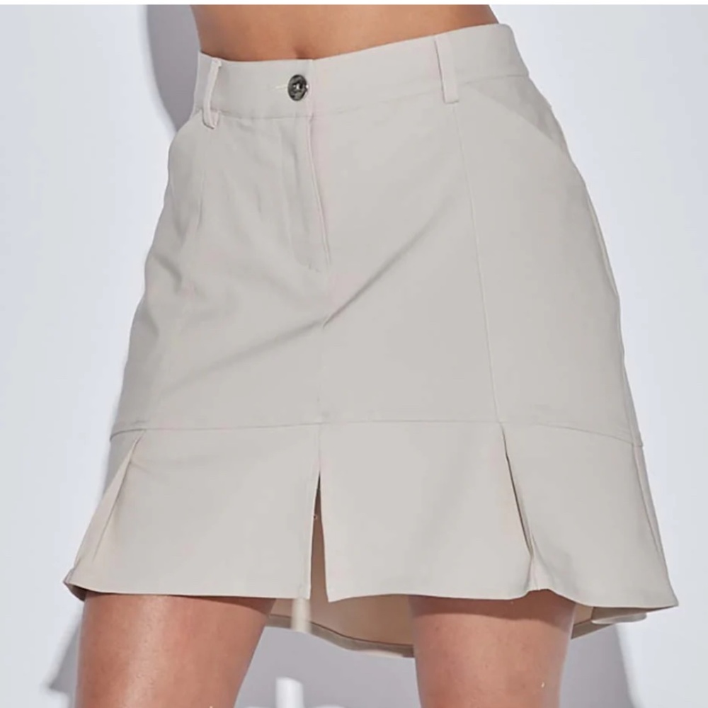 GG Blue Luxe Sport Naples Skort Tan New with Tags 4